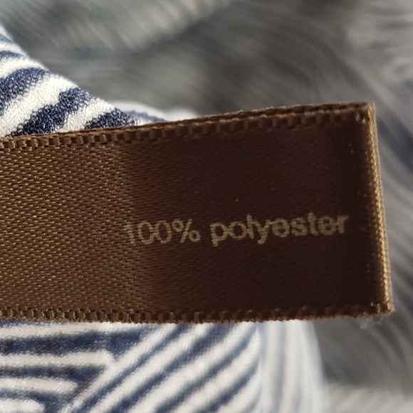 THE Limited multi-directional stripe ruffle - Picture 7 of 7